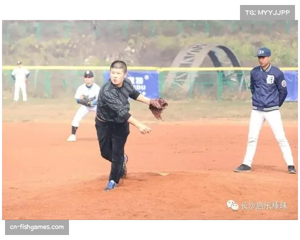 孙炜断棒安打助猛虎夺冠，赛季累计打断20根球棒