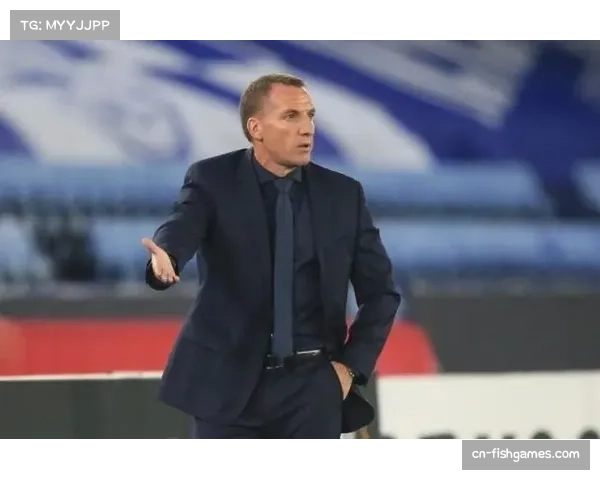 朗斯前锋爱德华连续进球，半程7球成球队爆点